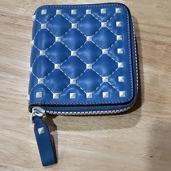 Authentic Valentino Garavani Blue Leather Trifold wallet with White Studs EUC - Picture 12 of 14